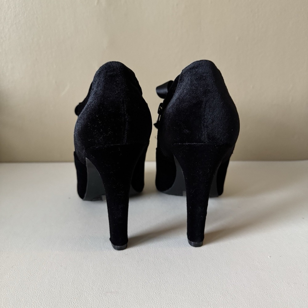 Kelly & Katie Black Velvet Open Toe Laced‎ Heel Ankle Boot Bootie Sz 9.5 Holiday - Picture 4 of 8